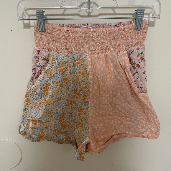 American Eagle Outfitters Pants - ✨Women’s American Eagle Floral Print Shorts Size XS